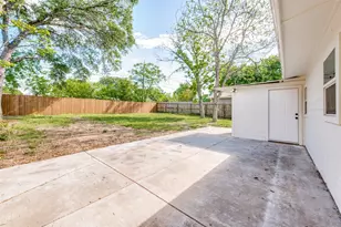 2605 Greenhurst Dr, Farmers Branch, TX 75234 - Photo 24