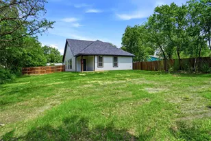 205 W Elm St, Alvarado, TX 76009 - Photo 16