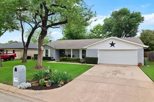 3713 Holland Dr, North Richland Hills, TX 76180 - Photo 32