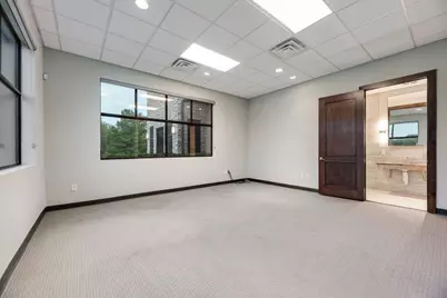 5052 Tennyson Parkway #100, Plano, TX 75024 - Photo 16
