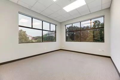 5052 Tennyson Parkway #100, Plano, TX 75024 - Photo 18