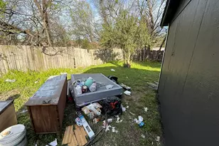 813 S Smith St, Ennis, TX 75119 - Photo 26