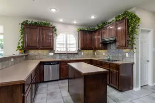 1310 Clear Springs Dr, Keller, TX 76248 - Photo 14