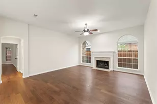 8513 Mill Creek Rd, Irving, TX 75063 - Photo 18