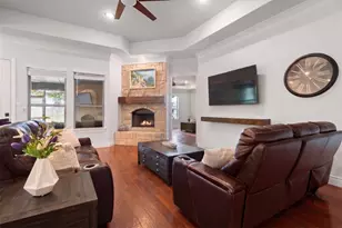 112 Knob Ct, Springtown, TX 76082 - Photo 10