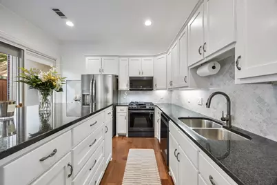 2623 N Garrett Avenue, Dallas, TX 75206 - Photo 6