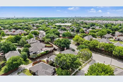 337 Touchdown Drive, Irving, TX 75063 - Photo 36