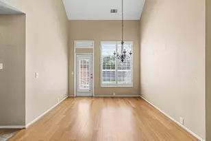 337 Touchdown Dr, Irving, TX 75063 - Photo 12