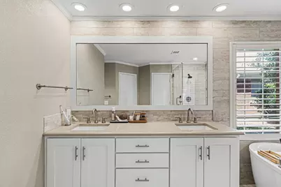 337 Touchdown Drive, Irving, TX 75063 - Photo 26