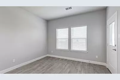 231 Sandstone Circle, Granbury, TX 76048 - Photo 6