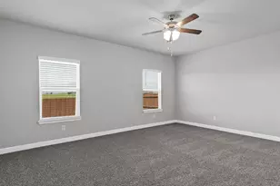 231 Sandstone Cir, Granbury, TX 76048 - Photo 14