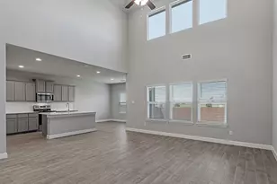 231 Sandstone Cir, Granbury, TX 76048 - Photo 12