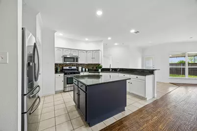 9737 Old Field Drive, McKinney, TX 75072 - Photo 12