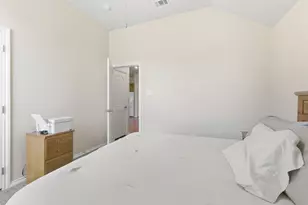 817 Huebner Way, Burleson, TX 76028 - Photo 26