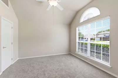 817 Huebner Way, Burleson, TX 76028 - Photo 10