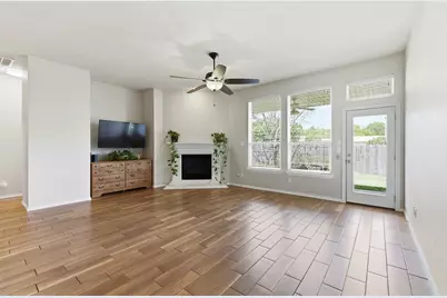 817 Huebner Way, Burleson, TX 76028 - Photo 18