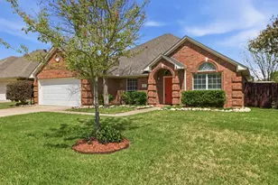 817 Huebner Way, Burleson, TX 76028 - Photo 2