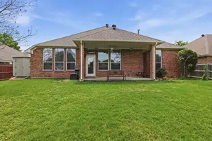 817 Huebner Way, Burleson, TX 76028 - Photo 34
