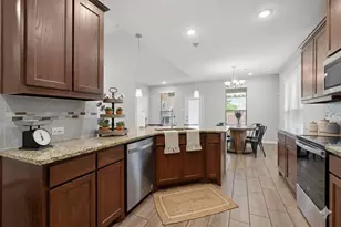 73 River Oaks Blvd, Waxahachie, TX 75165 - Photo 6
