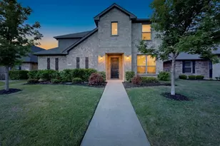 73 River Oaks Blvd, Waxahachie, TX 75165 - Photo 2