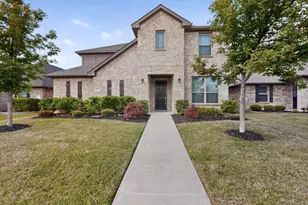 73 River Oaks Blvd, Waxahachie, TX 75165 - Photo 2