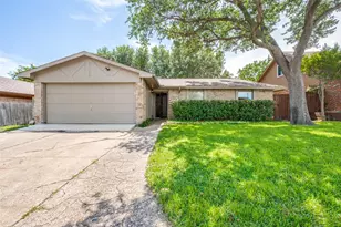 2304 Placid Dr, Carrollton, TX 75007 - Photo 2