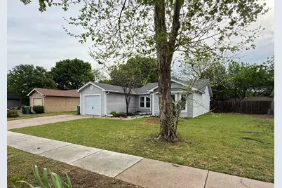 5503 Creek Valley Drive, Arlington, TX 76018 - Photo 2