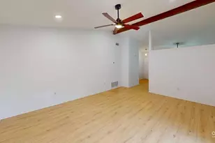 5503 Creek Valley Dr, Arlington, TX 76018 - Photo 6