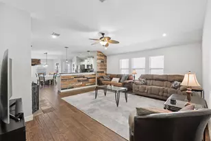 1512 Rosson Rd, Little Elm, TX 75068 - Photo 4