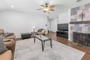 1512 Rosson Rd, Little Elm, TX 75068 - Photo 6