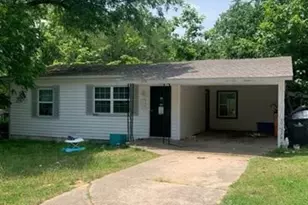 620 E Sears St, Denison, TX 75021 - Photo 1