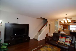 2121 Park Willow Ln, Arlington, TX 76011 - Photo 8