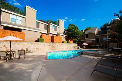 2121 Park Willow Lane #C, Arlington, TX 76011 - Photo 2