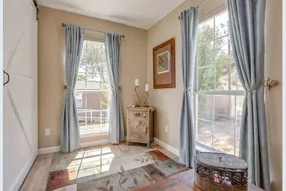 5901 Parkside Court, Granbury, TX 76048 - Photo 6