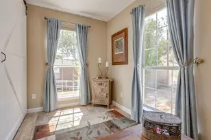 5901 Parkside Ct, Granbury, TX 76048 - Photo 6