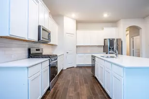 10415 Twisting Spgs Dr, Aubrey, TX 76227 - Photo 22