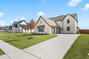 305 Wimberley Dr, Haslet, TX 76052 - Photo 2