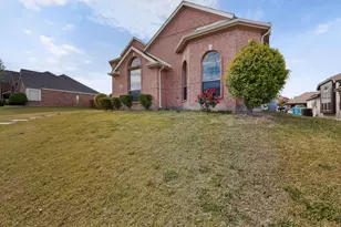232 Wellington Dr, DeSoto, TX 75115 - Photo 4