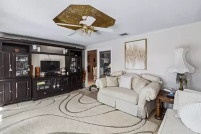 109 Oak Forest Trail, Euless, TX 76039 - Photo 22