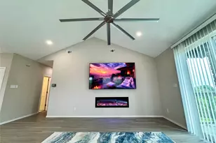 26035 Heartwood Dr, Whitney, TX 76692 - Photo 4