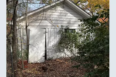 1303 W 3rd Avenue, Corsicana, TX 75110 - Photo 22