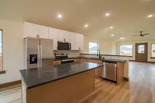 13561 Bonanza Cir, Cresson, TX 76035 - Photo 6