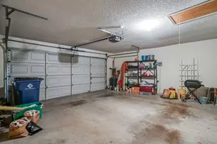 1086 Rock Ridge Dr, Burleson, TX 76028 - Photo 34