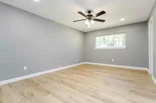 225 Independence Dr, Garland, TX 75043 - Photo 16