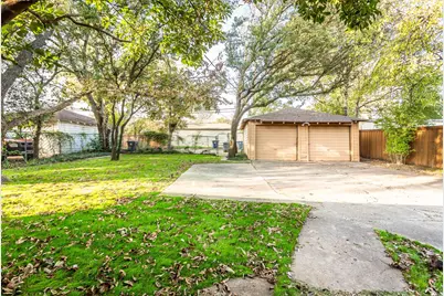 6523 E Mockingbird Lane, Dallas, TX 75214 - Photo 22