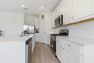 339 Texas Trl, Justin, TX 76247 - Photo 10