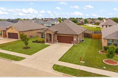 1720 Cross Creek Lane, Cleburne, TX 76033 - Photo 34