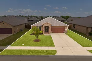 1720 Cross Creek Ln, Cleburne, TX 76033 - Photo 32