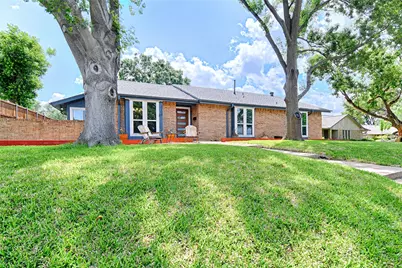 2708 Lakewood Lane, Carrollton, TX 75006 - Photo 2