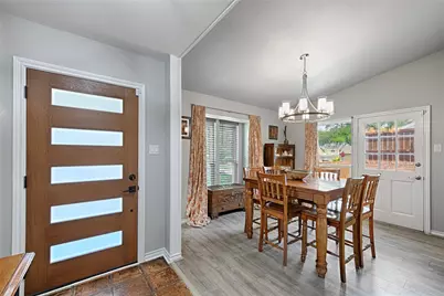 2708 Lakewood Lane, Carrollton, TX 75006 - Photo 4